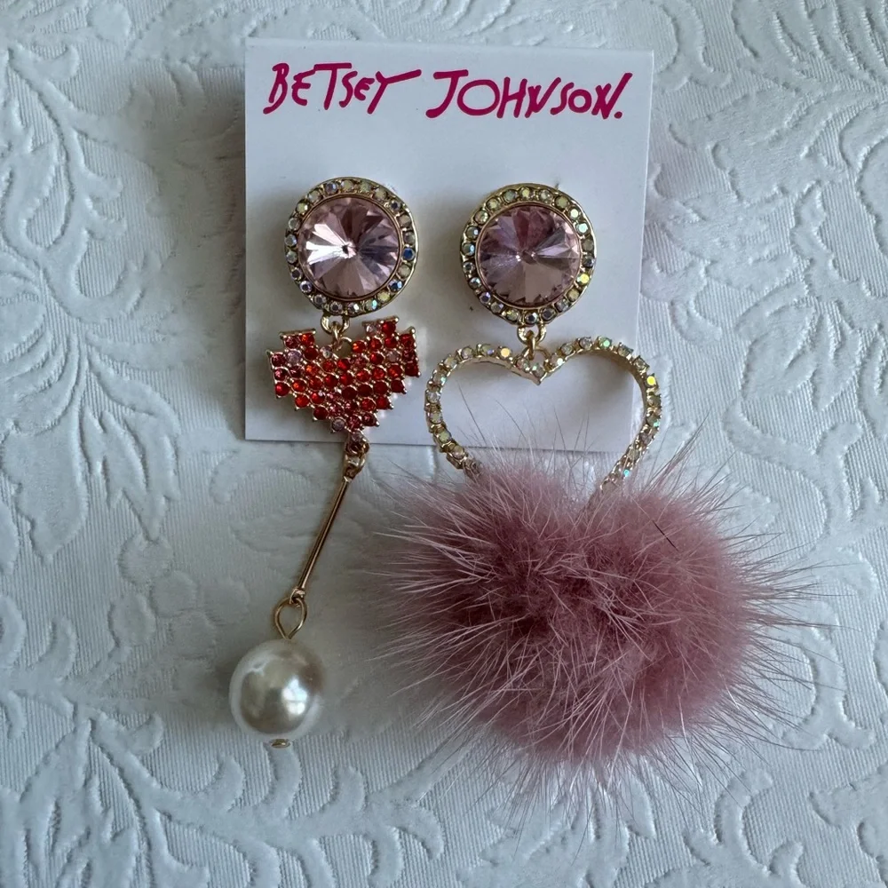Betsey Johnson DEAR BETSEY MISMATCH PUFF EARRINGS PINK